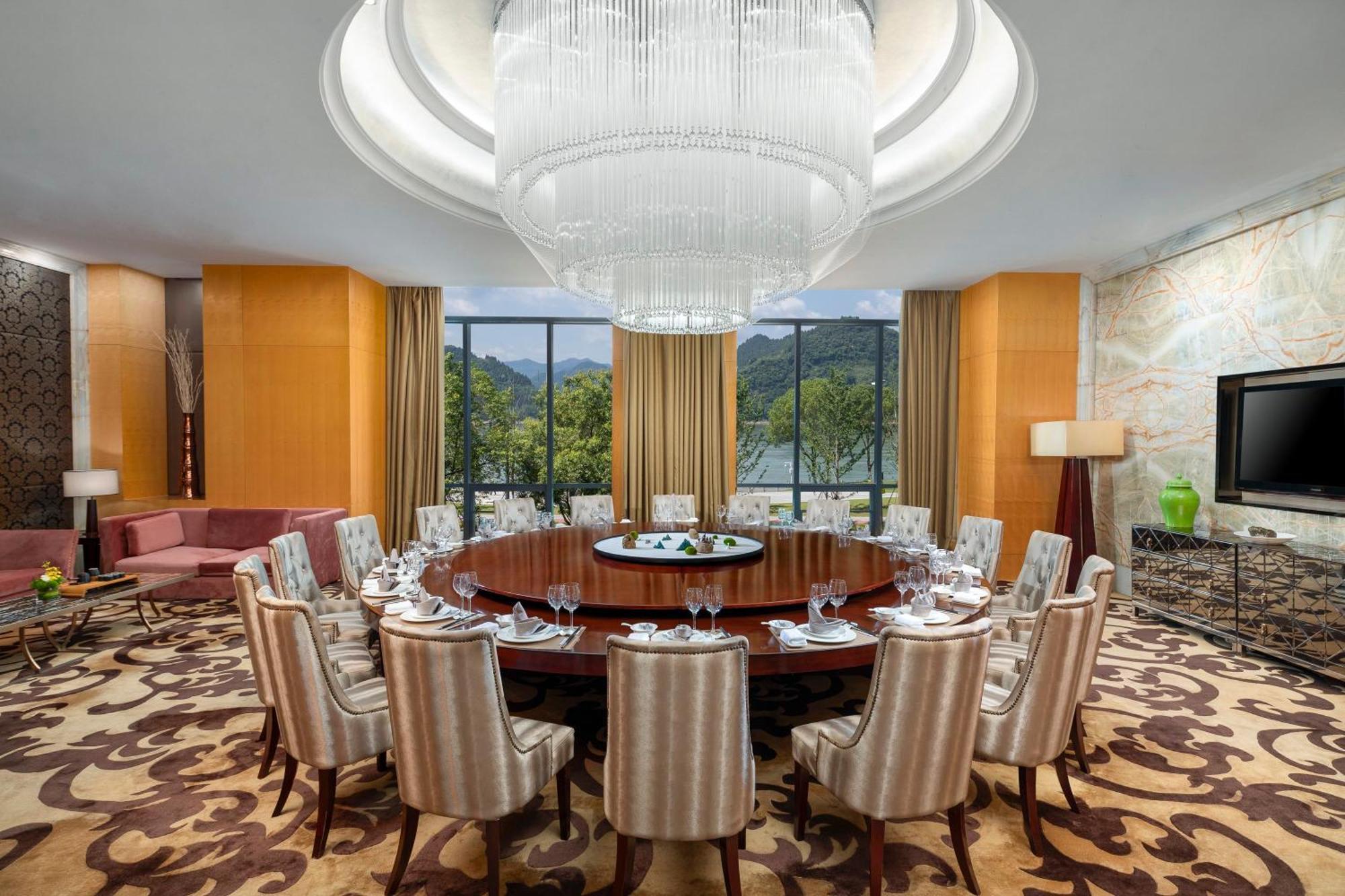 Crowne Plaza Yichang By Ihg Exterior foto