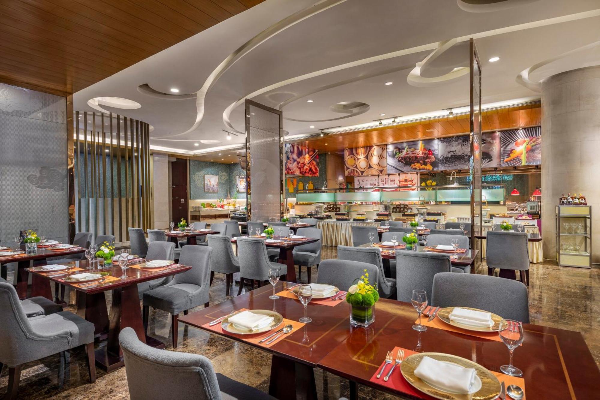 Crowne Plaza Yichang By Ihg Exterior foto