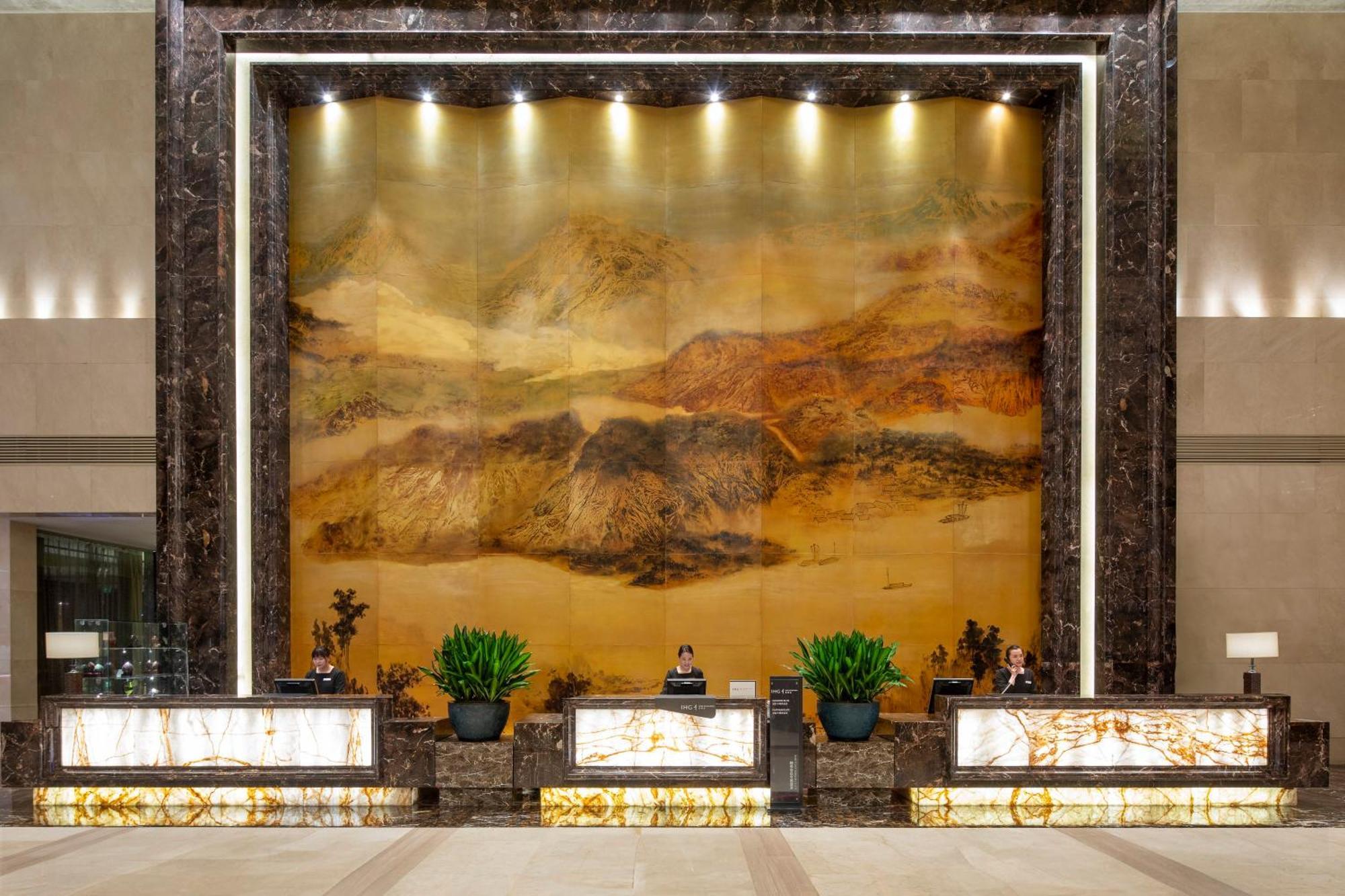 Crowne Plaza Yichang By Ihg Exterior foto